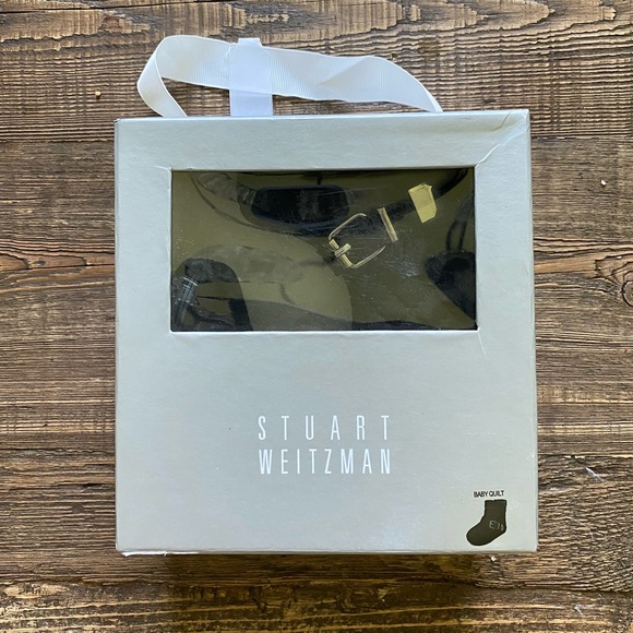 🆕 Stuart Weitzman quilted baby booties - Picture 6 of 7